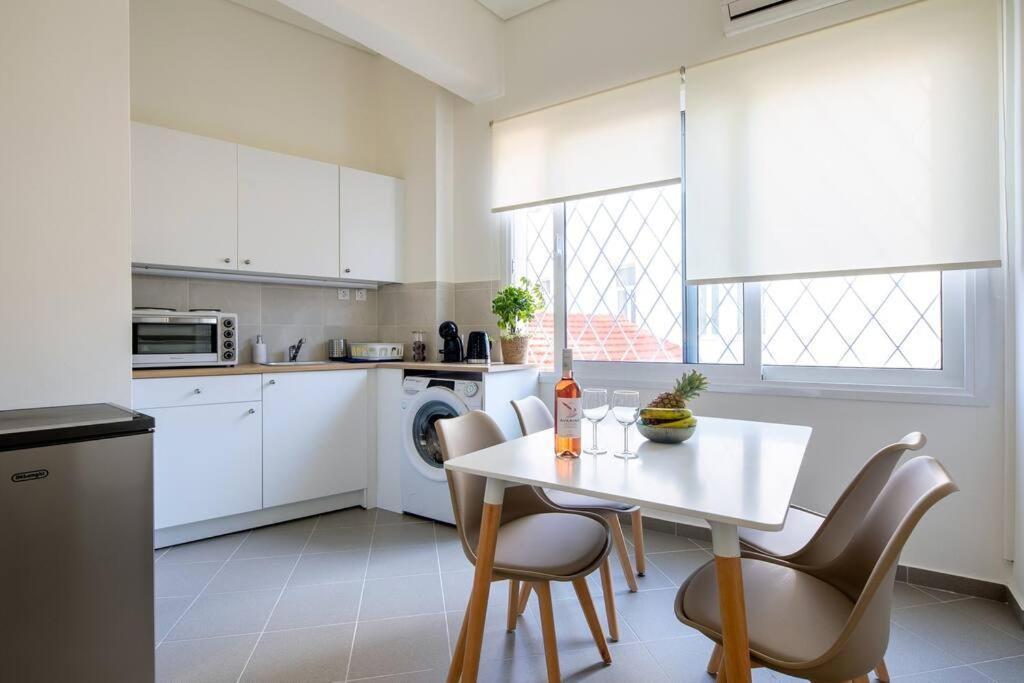 Best Spot Apartment In Athena Bagian luar foto